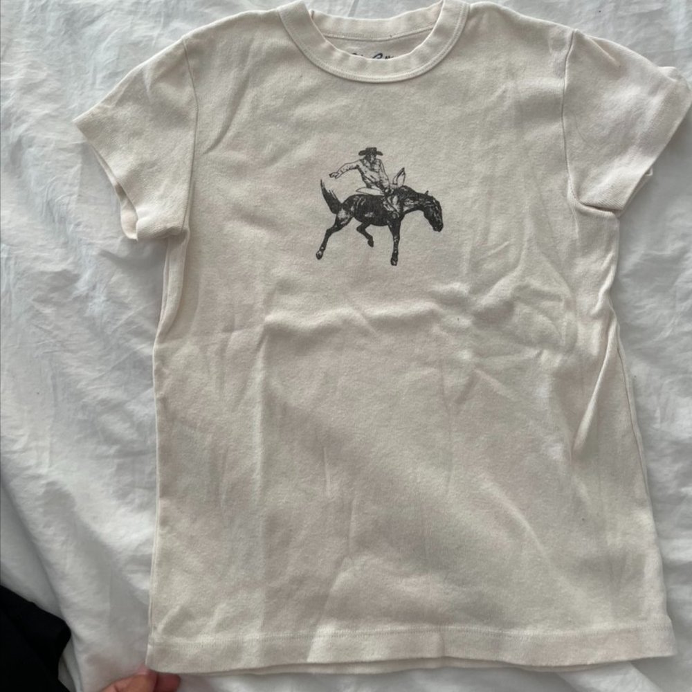 Brandy Melville Tshirt